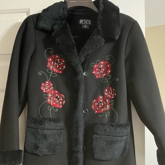 Girl’s winter coat - Picture 1 of 5